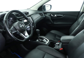 Подержанный автомобиль Nissan Qashqai 2019 года (13 фото)