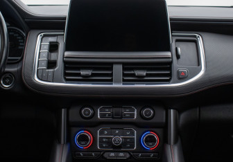 Подержанный автомобиль Chevrolet Tahoe 2021 года (12 фото)