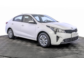 Подержанный автомобиль Kia Rio Sedan 2021 года (3 фото)
