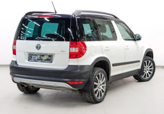 Подержанный автомобиль Skoda Yeti 2012 года (5 фото)