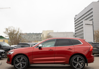 Подержанный автомобиль Volvo XC60 2018 года (6 фото)