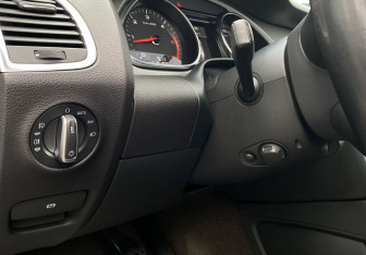 Подержанный автомобиль Audi Q7 2014 года (22 фото)