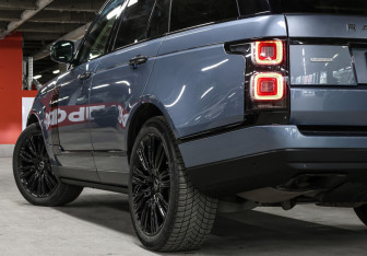 Подержанный автомобиль Land Rover Range Rover 2018 года (37 фото)