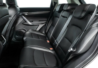 Подержанный автомобиль Geely Atlas Pro 2023 года (16 фото)