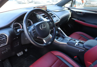 Подержанный автомобиль Lexus NX 2019 года (13 фото)