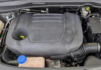 Подержанный автомобиль Changan UNI-K 2023 года (9 фото)