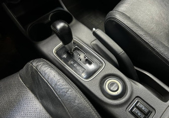 Подержанный автомобиль Mitsubishi Outlander 2013 года (15 фото)