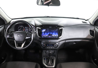 Подержанный автомобиль Hyundai Creta 2018 года (12 фото)