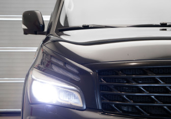 Подержанный автомобиль Infiniti QX80 2017 года (39 фото)
