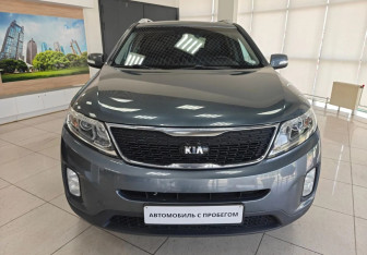 Подержанный автомобиль Kia Sorento 2014 года (2 фото)