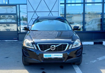 Подержанный автомобиль Volvo XC60 2011 года (2 фото)