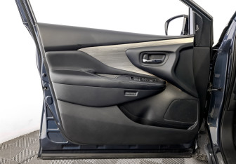 Подержанный автомобиль Nissan Murano Suv 2021 года (19 фото)