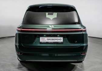 Подержанный автомобиль LiXiang L9 2023 года (6 фото)