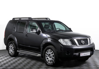 Подержанный автомобиль Nissan Pathfinder 2011 года (3 фото)