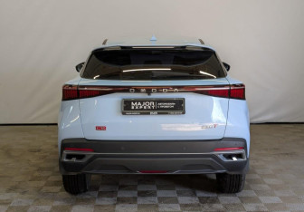Подержанный автомобиль Omoda C5 2024 года (6 фото)