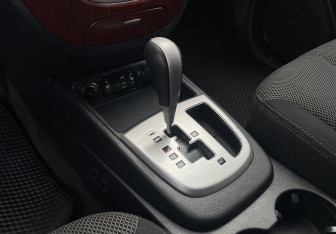 Подержанный автомобиль Hyundai Santa Fe 2009 года (17 фото)