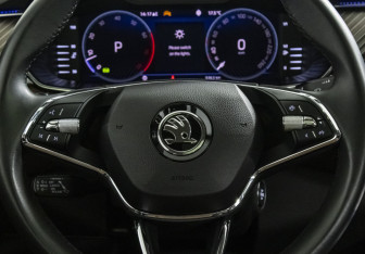 Подержанный автомобиль Skoda Kodiaq 2023 года (14 фото)