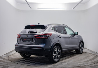 Подержанный автомобиль Nissan Qashqai 2021 года (5 фото)