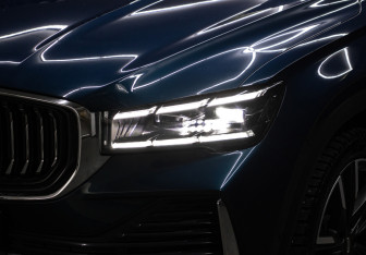 Подержанный автомобиль Geely Monjaro 2023 года (25 фото)