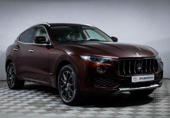 Подержанный автомобиль Maserati Levante 2017 года (3 фото)
