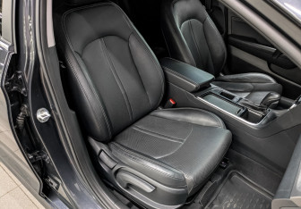 Подержанный автомобиль Hyundai Sonata 2018 года (23 фото)