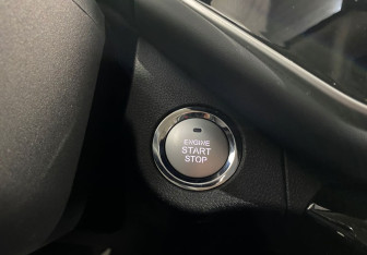 Подержанный автомобиль Omoda S5 2024 года (17 фото)