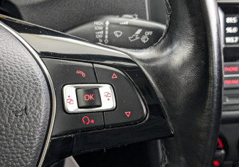 Подержанный автомобиль Volkswagen Polo Sedan 2019 года (27 фото)