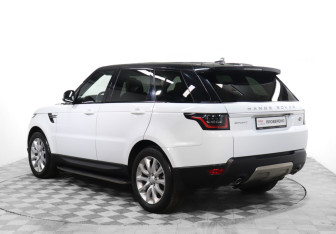 Подержанный автомобиль Land Rover Range Rover Sport 2016 года (7 фото)