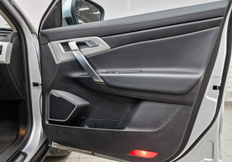 Подержанный автомобиль Geely Atlas 2021 года (23 фото)