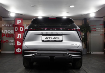 Новый Geely Atlas 2025 (6 фото)