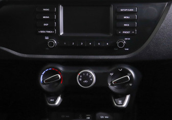 Подержанный автомобиль Kia Rio Sedan 2020 года (8 фото)