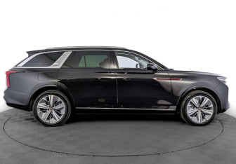 Новый Hongqi E-HS9 2021 (4 фото)