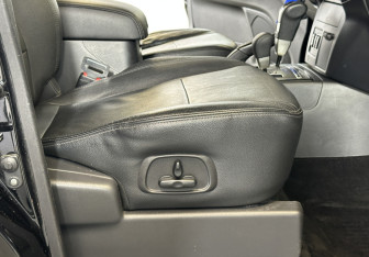 Подержанный автомобиль Mitsubishi Pajero 2015 года (20 фото)