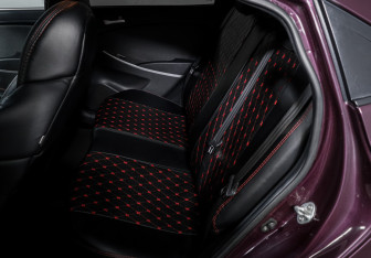 Подержанный автомобиль Hyundai Solaris Sedan 2013 года (10 фото)