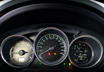 Подержанный автомобиль Mazda CX-5 2021 года (13 фото)