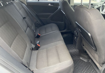 Подержанный автомобиль Volkswagen Tiguan 2011 года (11 фото)
