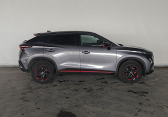 Подержанный автомобиль Omoda C5 2022 года (8 фото)