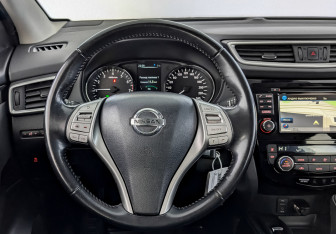 Подержанный автомобиль Nissan Qashqai 2017 года (21 фото)