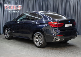 Подержанный автомобиль BMW X6 2019 года (7 фото)