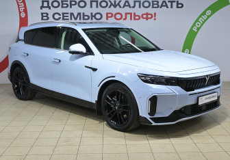 Подержанный автомобиль Voyah Free 2023 года (3 фото)