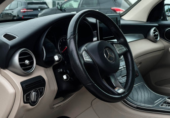 Подержанный автомобиль Mercedes-Benz GLC Coupe 2018 года (13 фото)