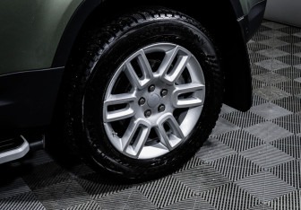 Подержанный автомобиль Land Rover Defender Suv 2020 года (15 фото)