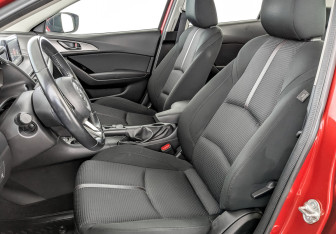 Подержанный автомобиль Mazda 3 Sedan 2018 года (10 фото)