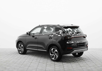 Подержанный автомобиль Kaiyi X3 2024 года (3 фото)