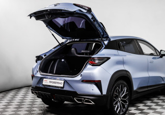 Подержанный автомобиль Changan UNI-T 2023 года (16 фото)