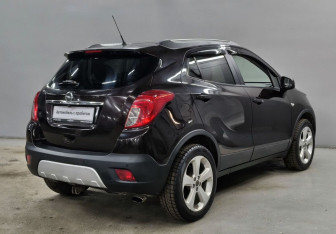 Подержанный автомобиль Opel Mokka 2013 года (5 фото)