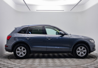 Подержанный автомобиль Audi Q5 2012 года (4 фото)