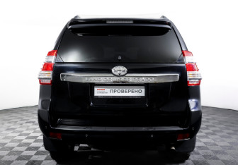 Подержанный автомобиль Toyota Land Cruiser Prado 2016 года (6 фото)