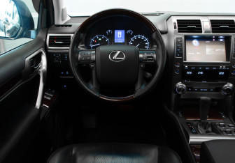 Подержанный автомобиль Lexus GX 2015 года (9 фото)