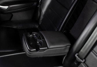 Подержанный автомобиль Ford Mondeo Liftback 2013 года (9 фото)